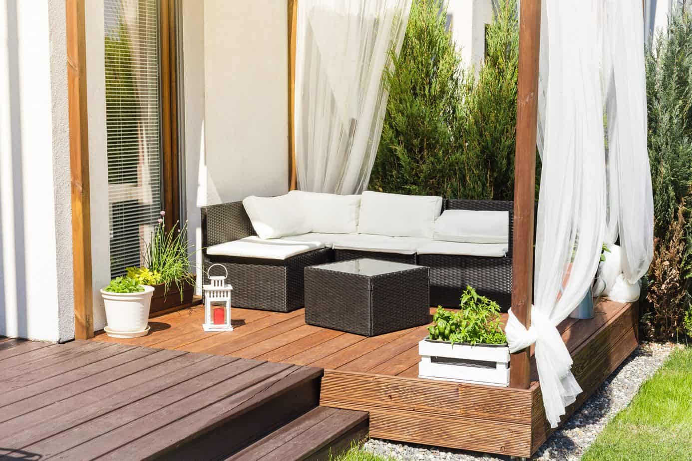 Wondering how to arrange a terrace? Here is a review of the most interesting trends