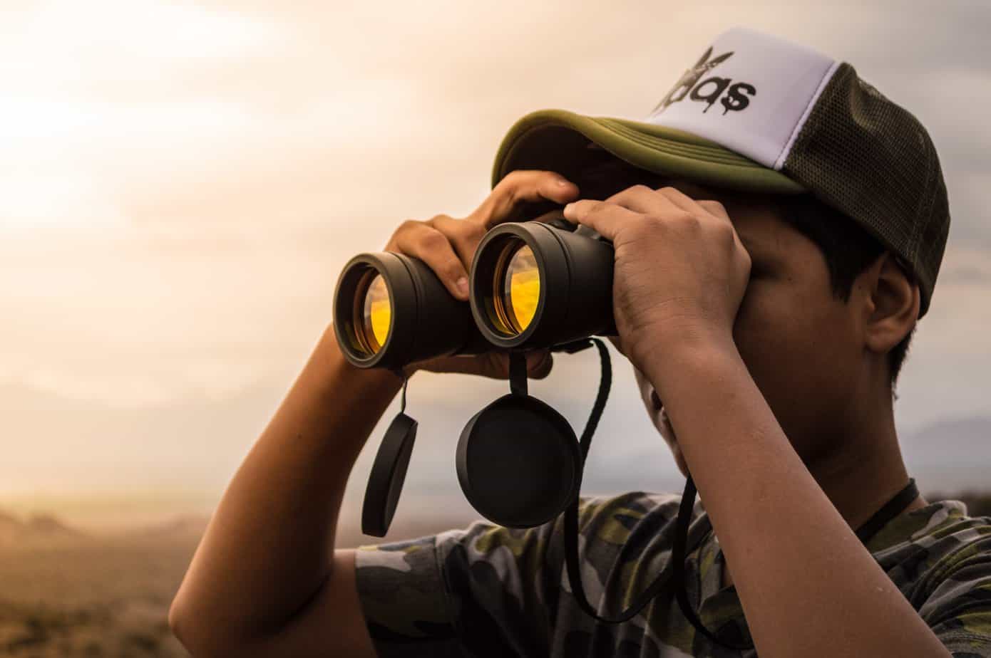 How to choose binoculars well?
