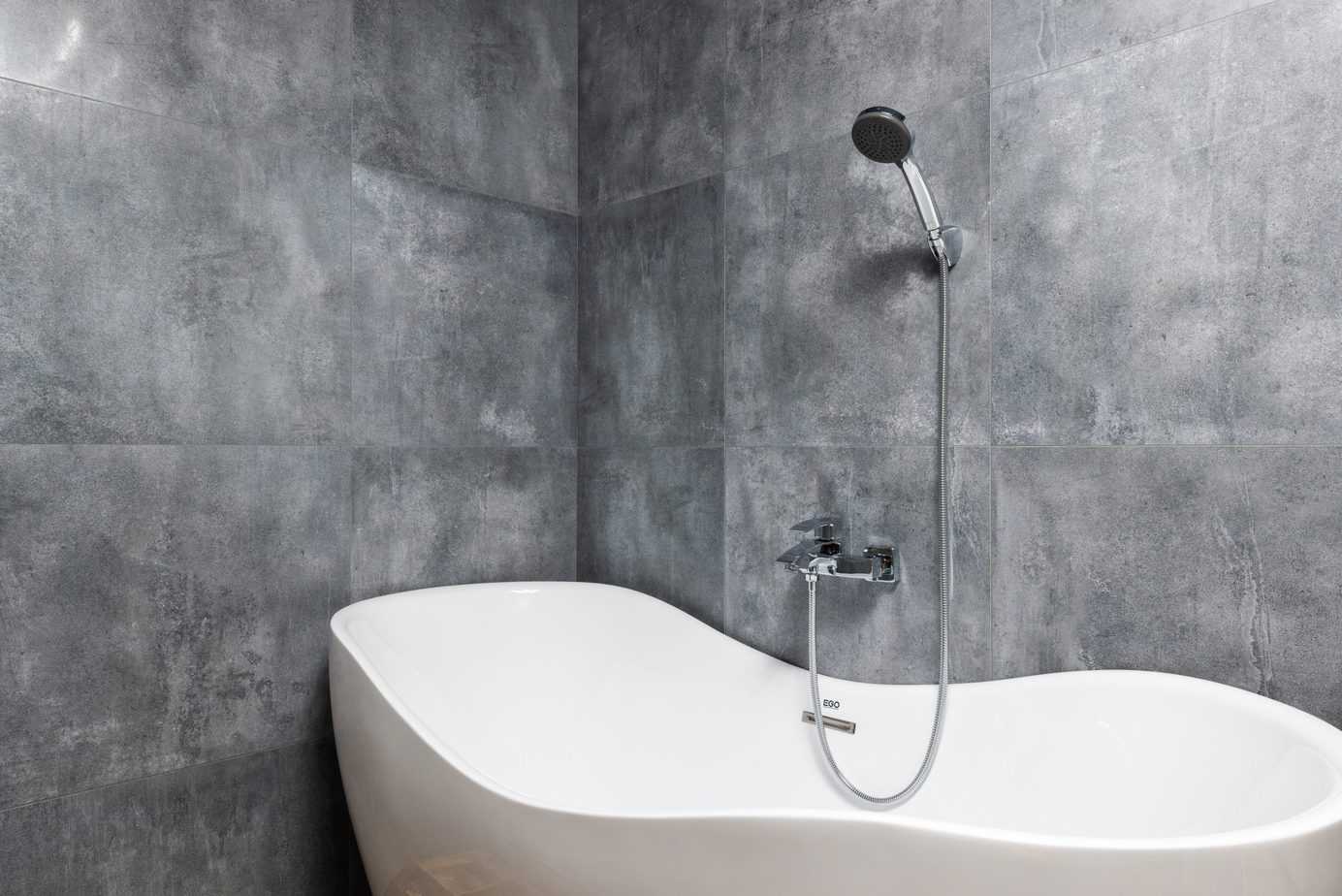 What should influence your choice of bathtub?