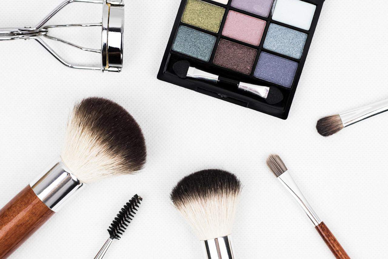 How to prolong the life of makeup?