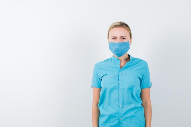 What Are the Key Features to Look for in Healthcare Workwear for Women?