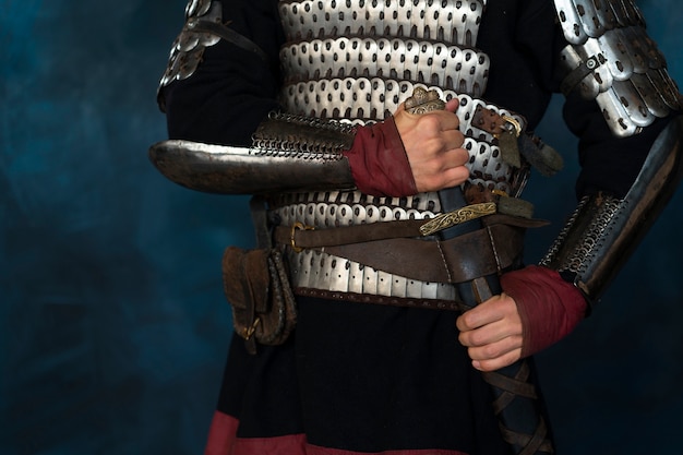 Exploring the Artistry Behind Medieval Weaponry and Armor Craftsmanship